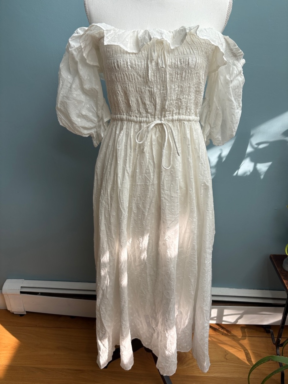 NWT R. Yiposha Dress. Size 12/14